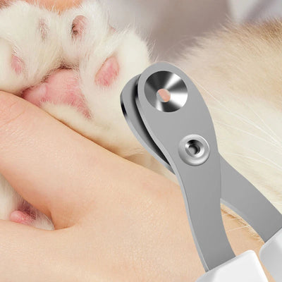 Stainless steel cat and dog nail trimmer featuring ergonomic grip for safe and precise claw care.
